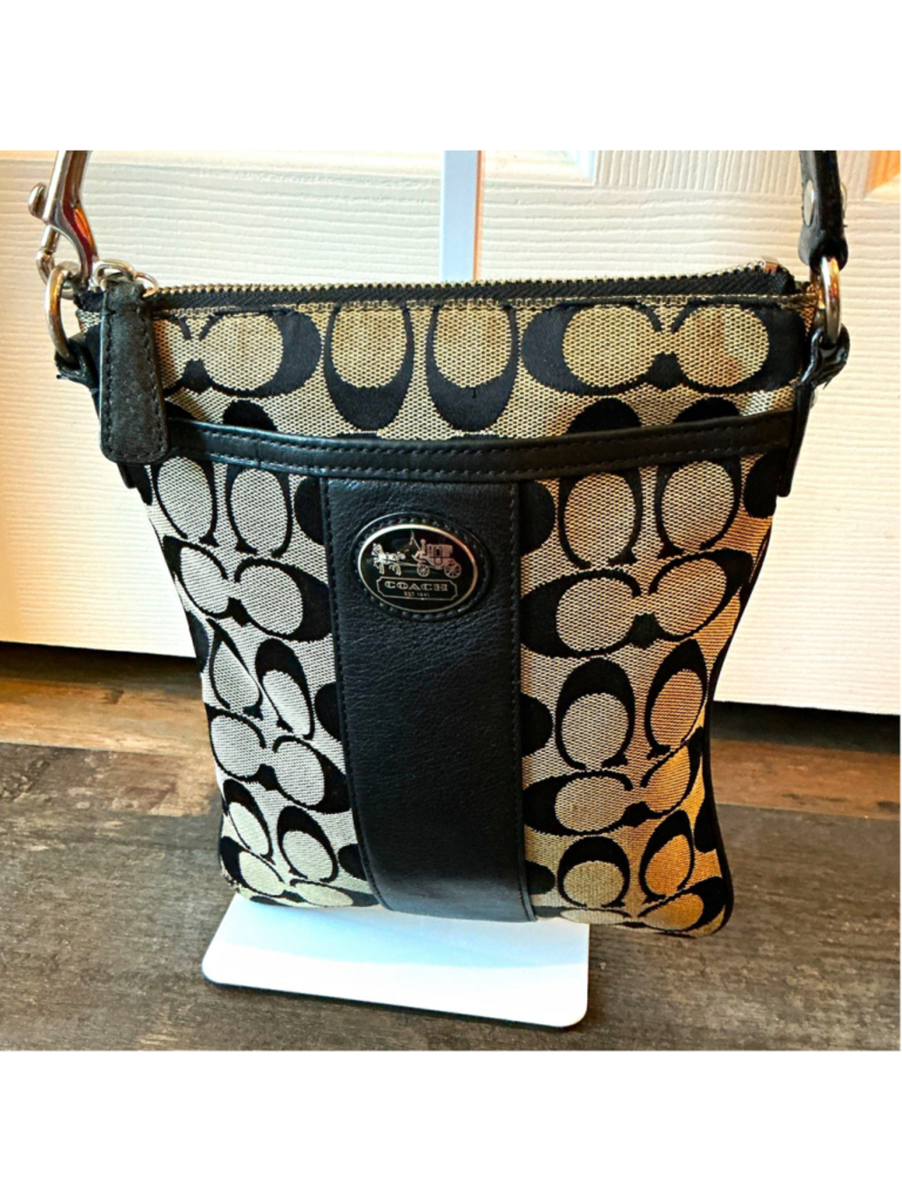 Coach Signature Black/Beige Zip Crossbody Bag Silver Hardware Detachable Strap